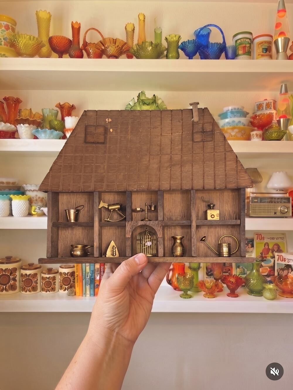 VTG Wood Trinket Shelf Cottage Display with 9 PC Brass Miniature Collection